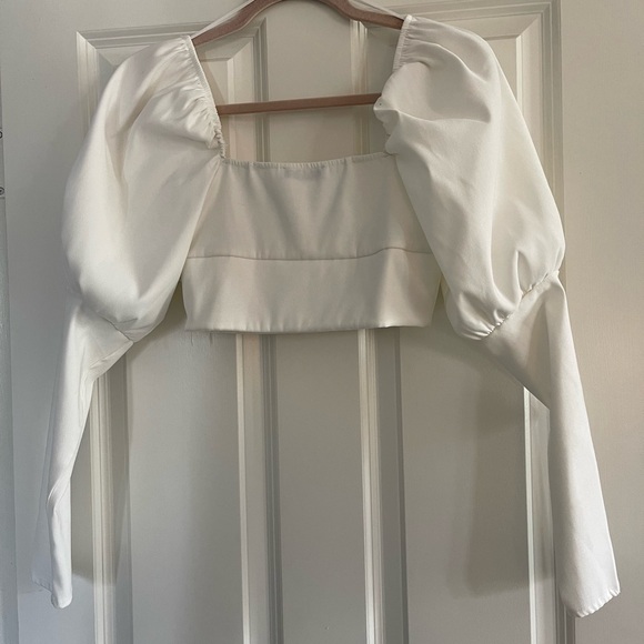 🎈Zara Balloon Sleeve Crop Top 🤍 - Picture 2 of 4